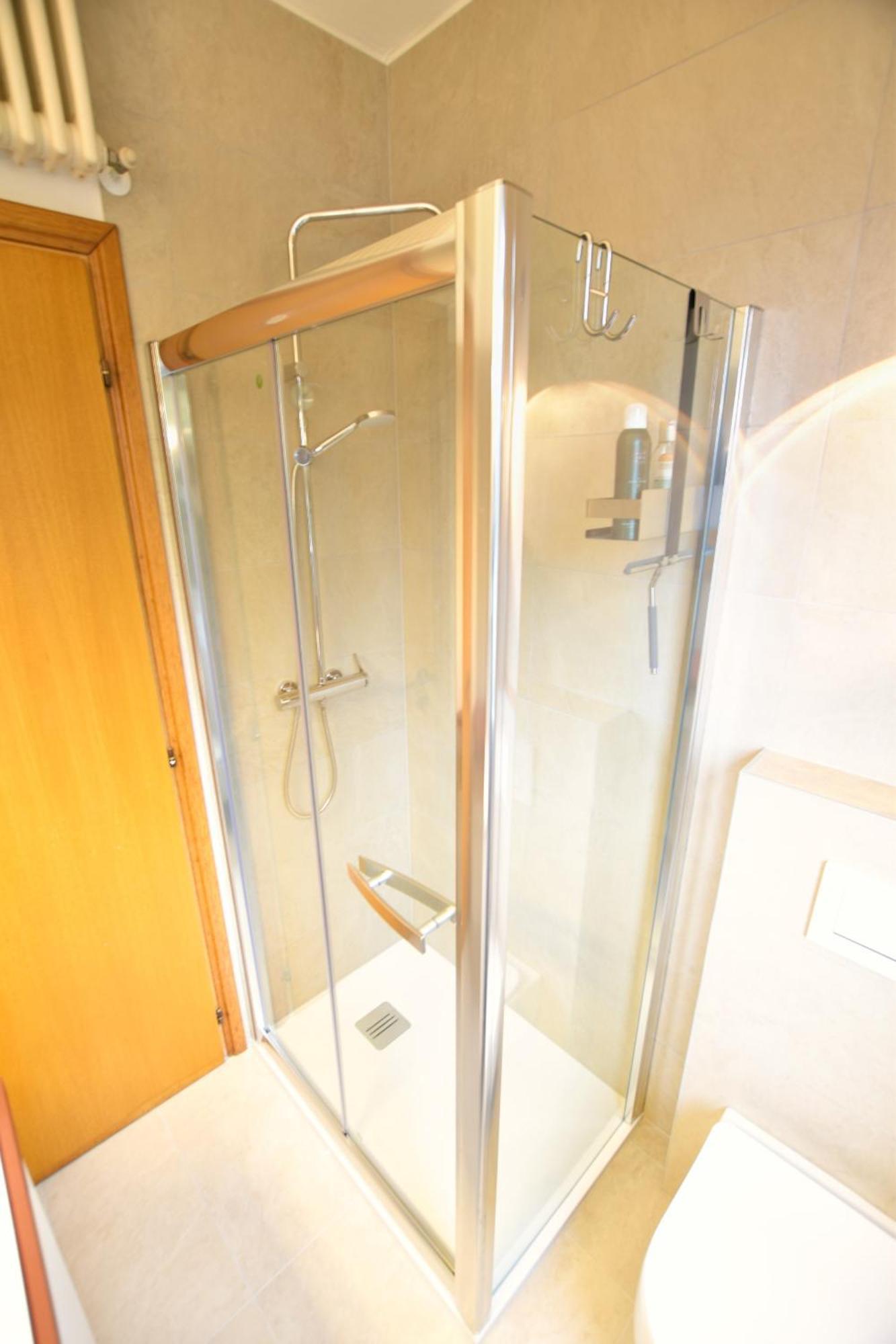 2-Bedroom Lakeview Apartment Bella Gaeta San Siro  Ngoại thất bức ảnh